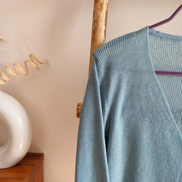 ๐ Bell Sleeve Light Blue Cardigan - Picture 3 of 15